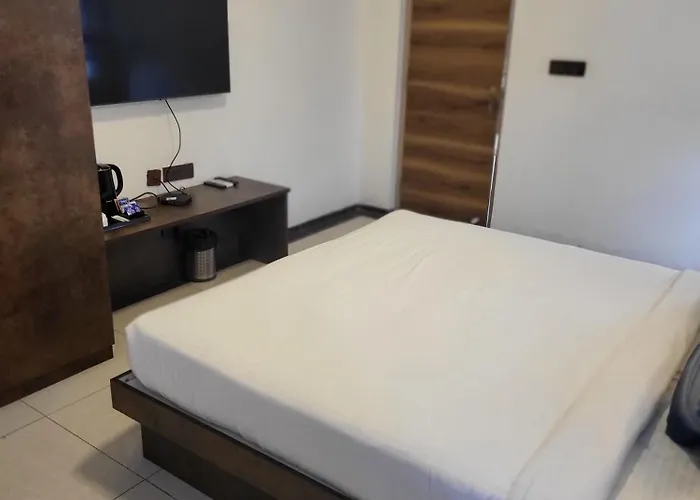 Superior King Room